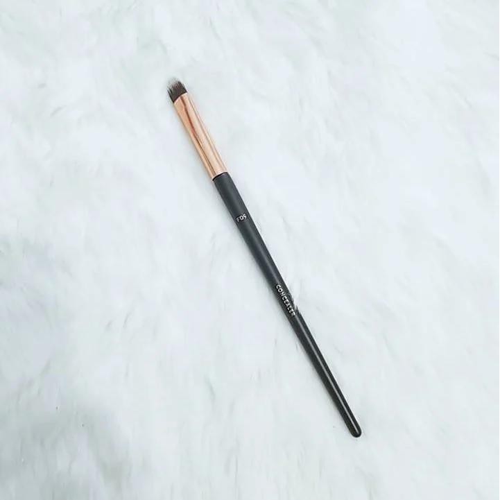 Cọ Che Khuyết Điểm Vacosi Concealer Brush F09