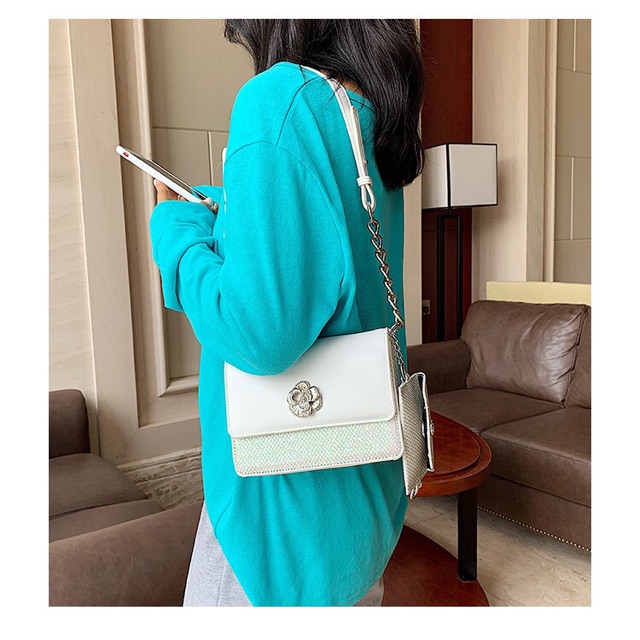 Túi đeo chéo khoá hoa kèm ví nhỏ xinh