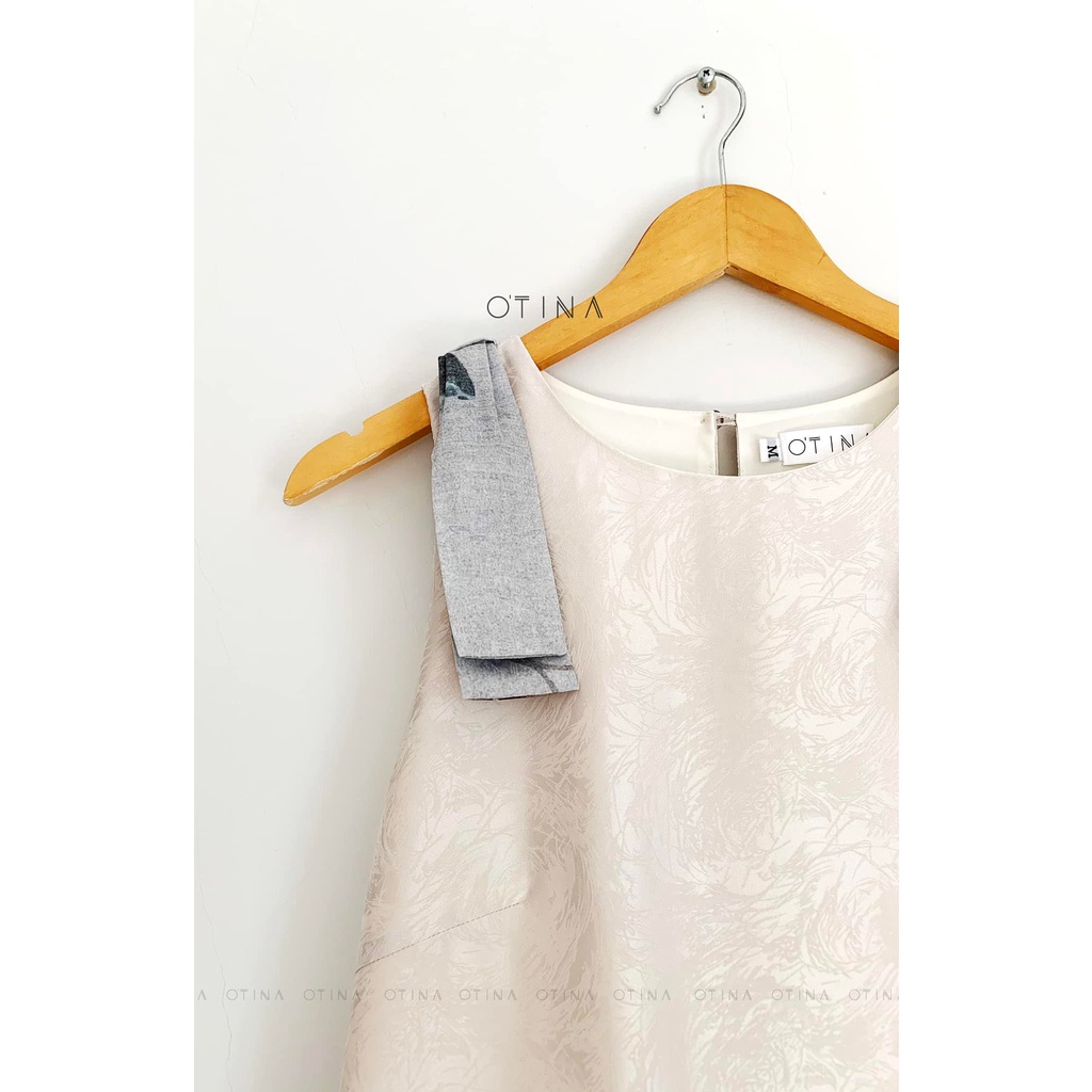 Đầm nữ thiết kế 𝐎𝐓𝐈𝐍𝐀 𝐅𝐀𝐒𝐇𝐈𝐎𝐍 đầm sen xám nơ vai