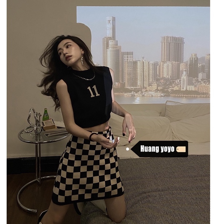 Chân váy chữ A họa tiết kẻ ô vuông thời trang nữ tính