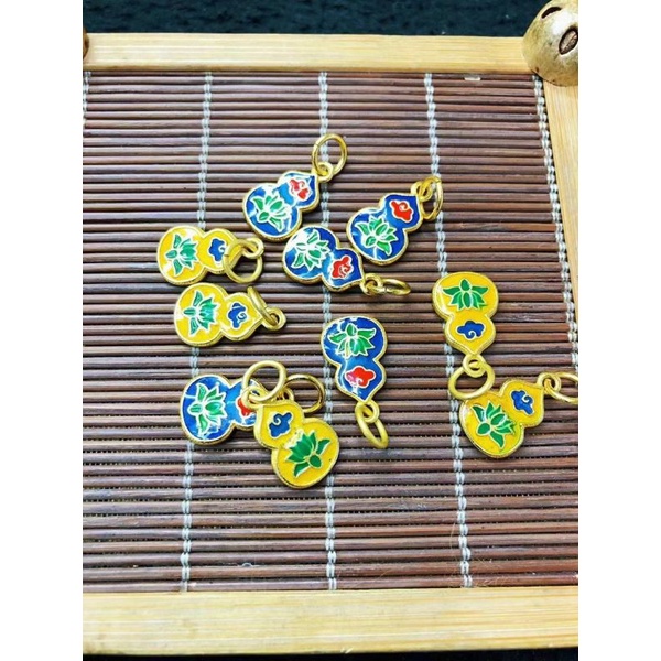 Charm hồ lô vàng mix vòng tay lâu phai