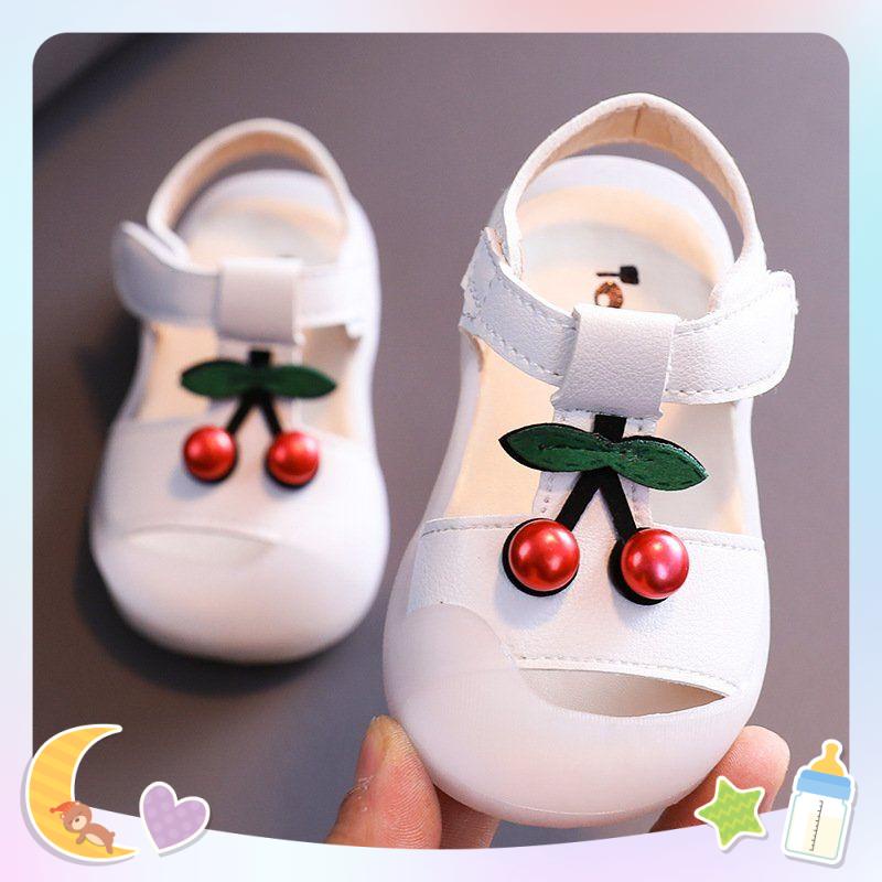 Sandal bé gái tập đi đế mềm mũi cong hình cherry siêu yêu