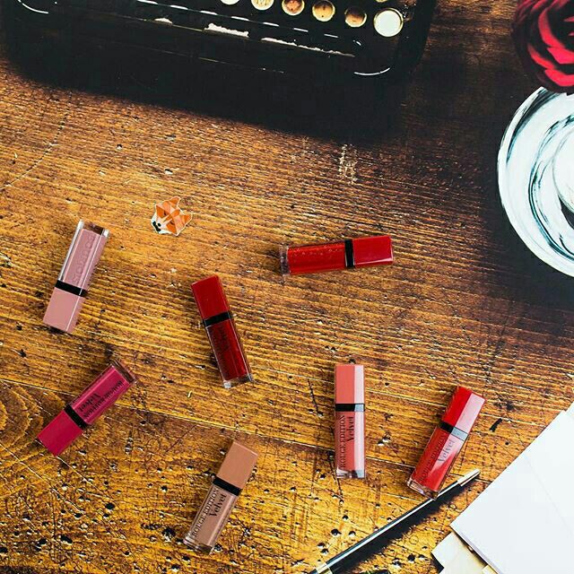 Son màu Bourjois Rouge Edition Velvet