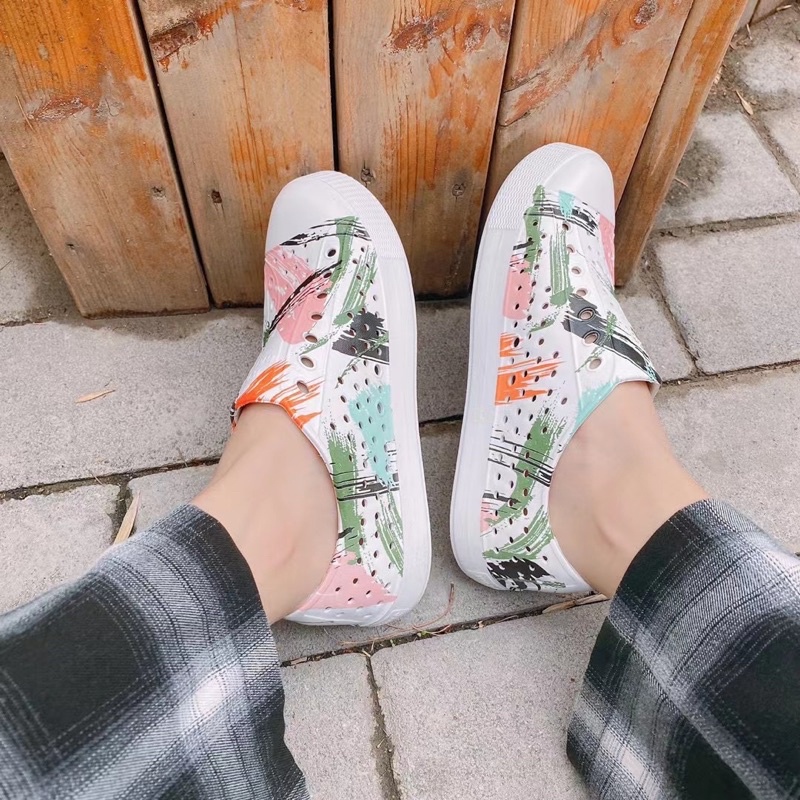 Nhập MASTMS0426 giảm 15%] giày nhựa siêu nhẹ cao cấp FREESHIPhotrend NA07