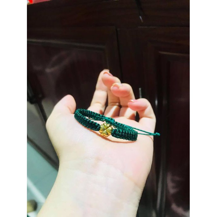 VÒNG TAY CHỈ DÙ TẾT CỎ 4 LÁ VÀNG CÓ HÓA DƠN TIỆM VÀNG CAM KẾT KHÔNG BAY MÀU VÀ HOEN GỈ