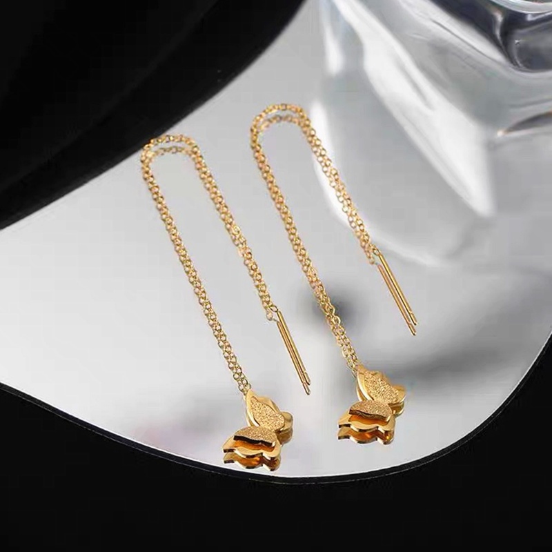 Bông tai titan không gỉ mạ vàng 18k hoa tai dáng dài phối tua rua thời hình bướm ánh kim sa lấp lánh xinh xắn thời trang