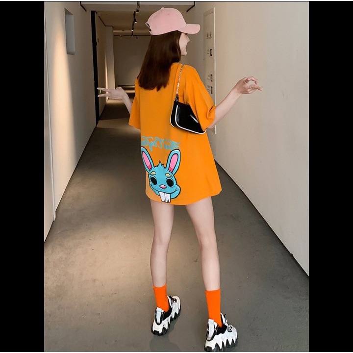 Áo thun thỏ răng dài in lưng phom rộng chất thun cotton