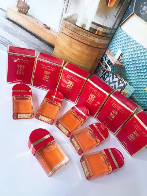 Nước hoa nữ Elizabeth red door 5ml
