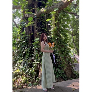 Dalia dress ( Đầm maxi cổ yếm hở lưng)