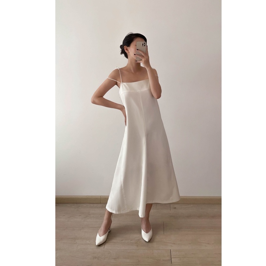 Đầm trắng dài SERENE DRESS  2 dây chất vải dày dặn, đầm trắng suông dài