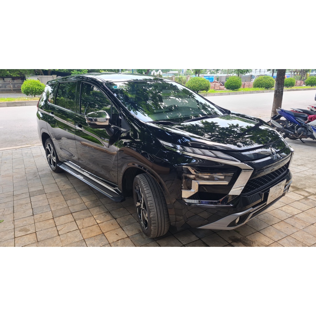 Bậc lên xuống, bệ bước chân Mitsubishi Xpander 2022. Mẫu đúc cao cấp X8