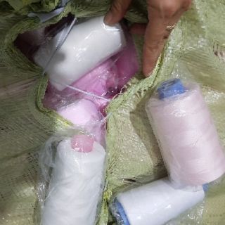 Chỉ may đồ ạ cua chị bà la sat