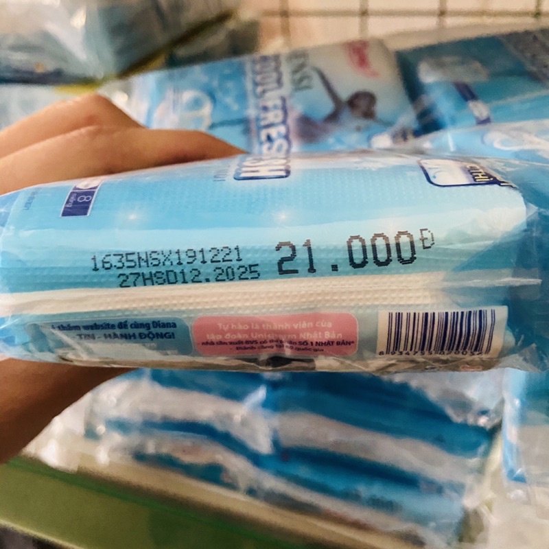 Băng vệ sinh Diana Sensi Cool Fresh siêu mỏng cánh , không cánh