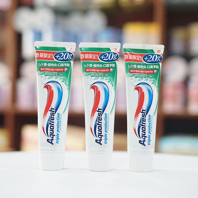 Kem đánh răng AquaFresh +20g The Mát Sáng Răng Triple Protection Nhật Bản - Tuýp 160g