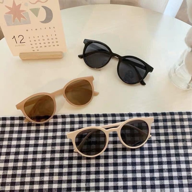 Kính tròn Hàn Quốc [ sale 70%, gom oder ] | BigBuy360 - bigbuy360.vn