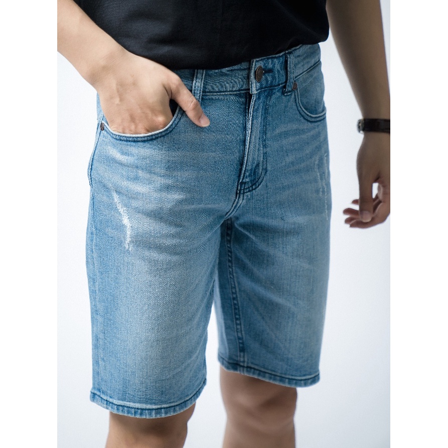 Quần short jean nam hàng hiệu OWEN SJ220262 sóc đùi ngố bò màu xanh nhạt dáng slim fit ôm vừa vải denim cao cấp mềm mát