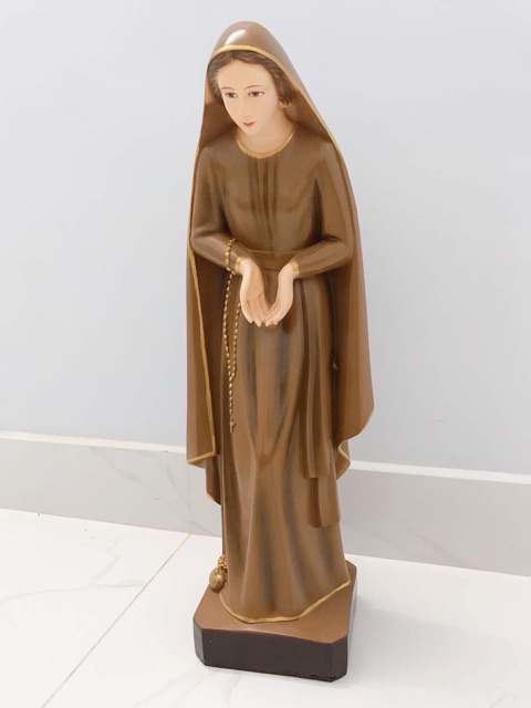 TƯỢNG CÔNG GIÁO-Mẹ khó nghèo