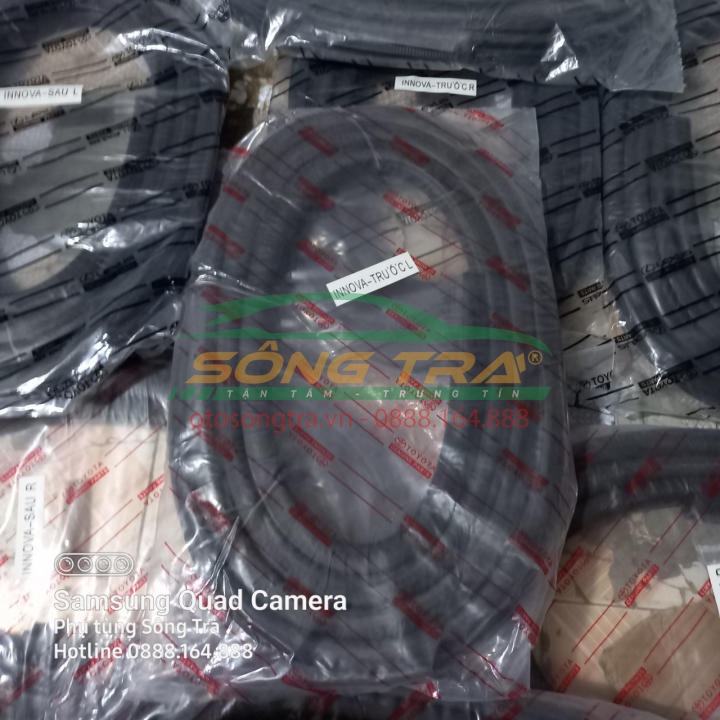 GIOĂNG KHUNG CỬA TOYOTA INNOVA 2006 - 2011, 2012 - 2015. RON GẮN THÂN XE INNOVA