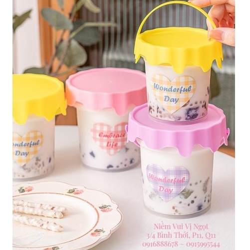 Xô Nhựa Quai Xách Nắp Hình Sơn Nước (300ml) ~ Set 10 cái