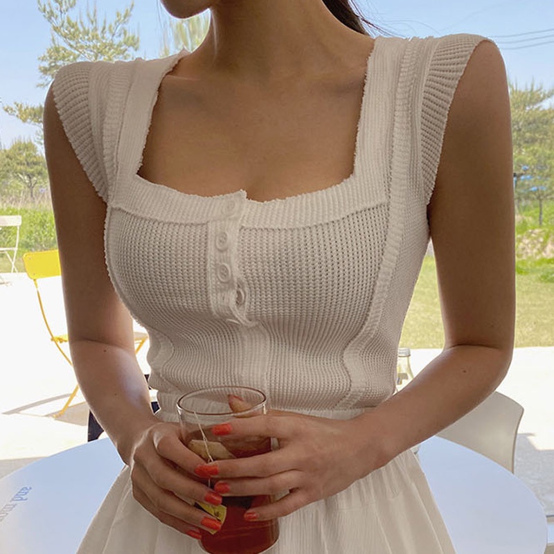 DUNEA Áo tanktop cổ vuông màu trơn phối nút thiết kế ôm sát tôn dáng
