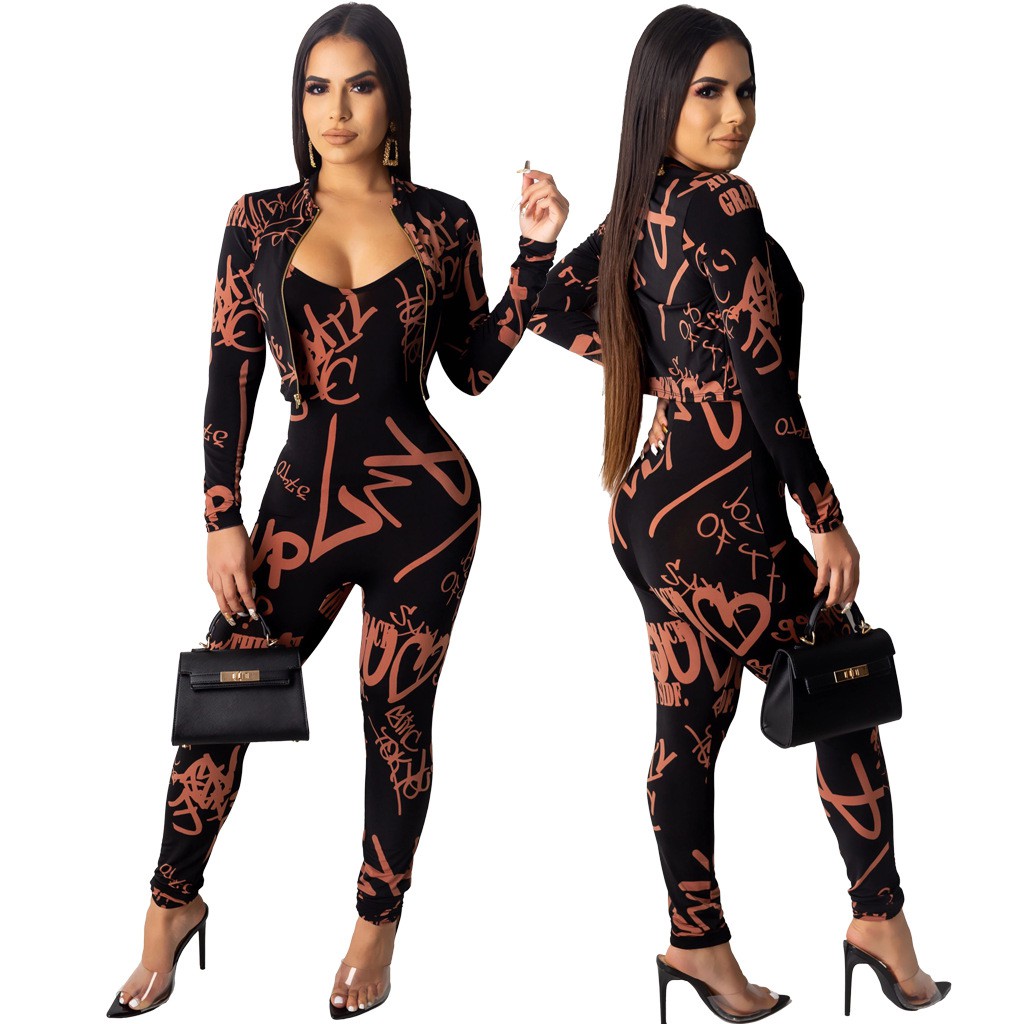 Bộ Áo Khoác In Chữ + Quần Yếm Kiểu Dáng Trẻ Trung Hợp Thời Trang | BigBuy360 - bigbuy360.vn