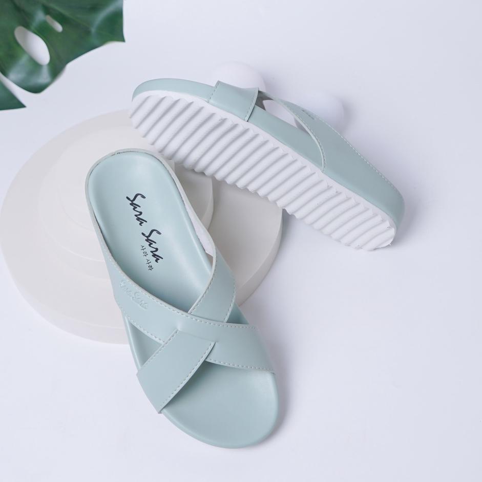 . Giày Sandal Sarasara Đế Bằng Thiết Kế Mới Nhất Cho Nữ