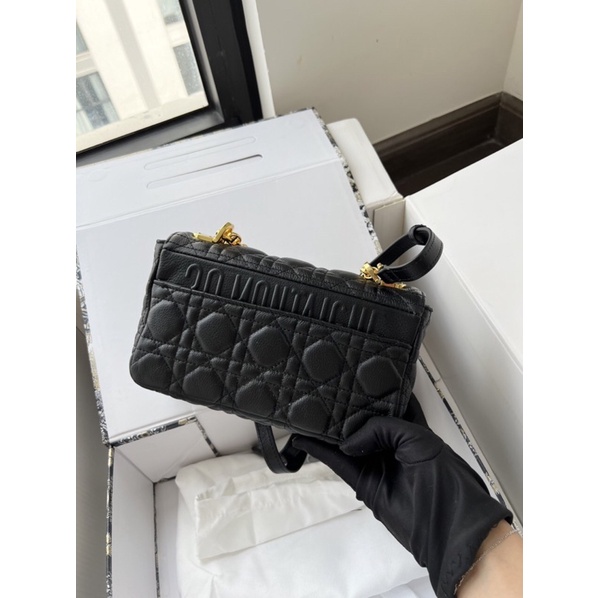 Túi đeo chéo DIOR CARO chất da thật mền mại size 20cm hottrend