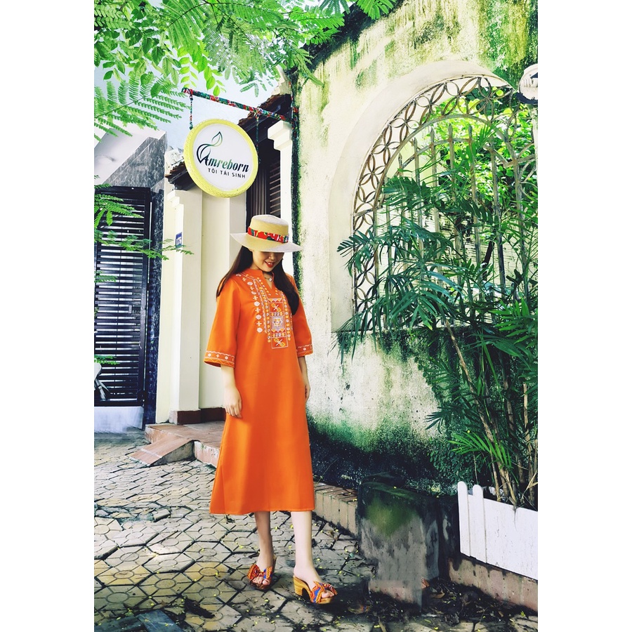 Đầm suông linen che khuyết điểm, dáng dài freesize, thêu họa tiết thổ cẩm, phong cách vintage, bohomian