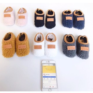 Giày lông cừu xuất dư size 1,2,3 cho bé từ 8-15kg