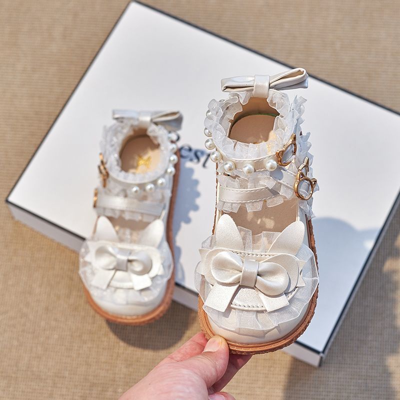 Giày Bé Gái Dễ Thương