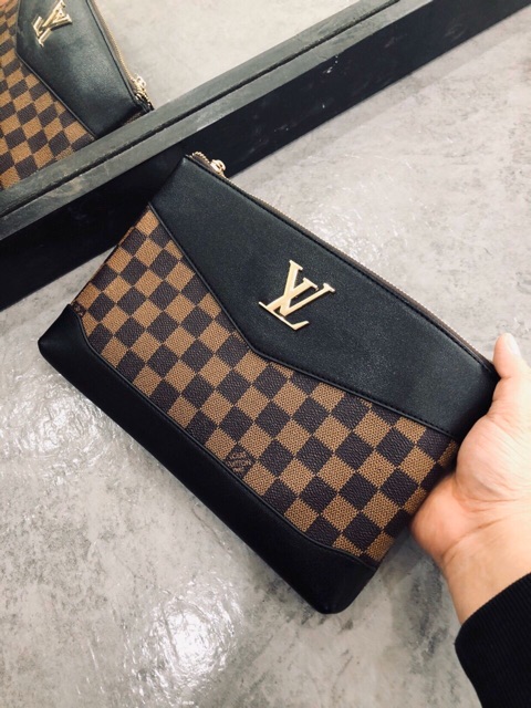 Ví cầm tay Nam Nữ da có sẵn.!! Cluth da