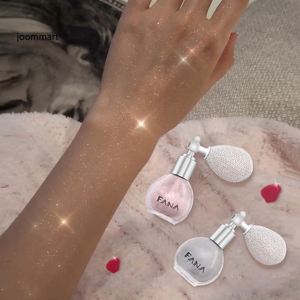 Phấn bắt sáng kim tuyến đựng trong chai xịt túi khí làm đẹp cho nữ hiệu FANA | BigBuy360 - bigbuy360.vn