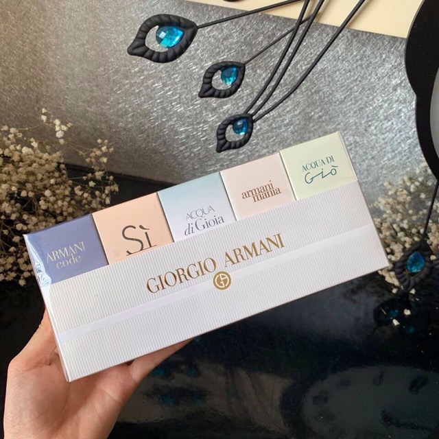 2021 Set Giorgio Armani 5 chai mini . ! ` | | Thế Giới Skin Care