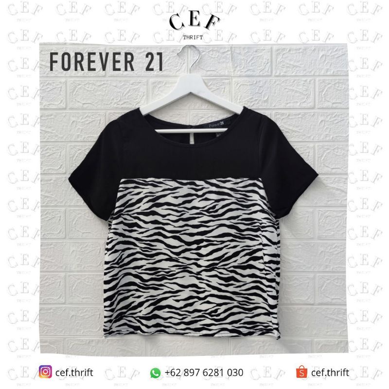 Áo Sơ Mi Họa Tiết Ngựa Vằn Kết Hợp Màu Đen Forever 21