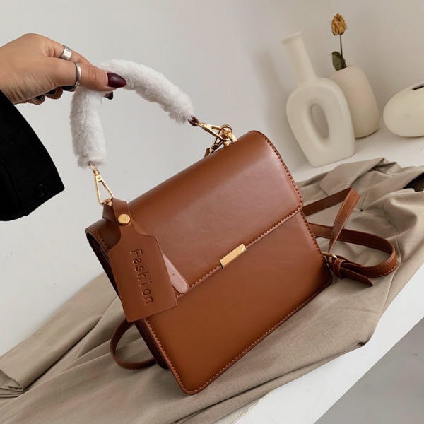 SALE SẬP SÀN TÚI ĐEO CHÉO VQVLQX CỰC CHẤT
