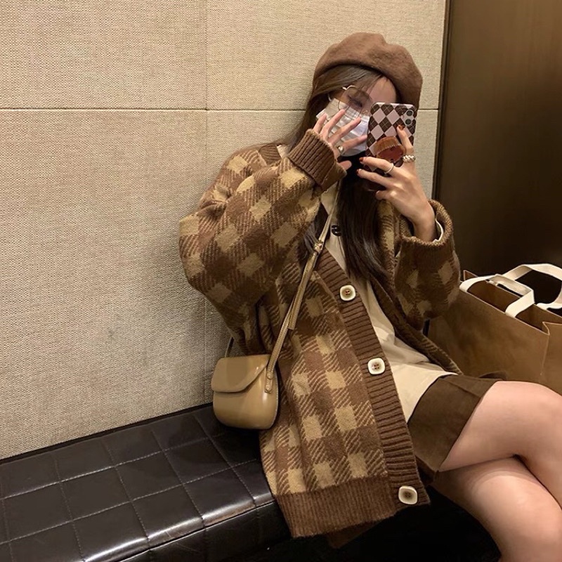 Áo Cardigan Khoác Len Ô Kẻ Caro Màu Nâu Đen Chất Len Dày Dặn