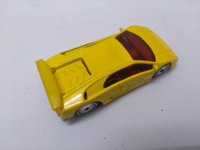 Xe Hotwheels Lamborghini Diablo yellow , xe đẹp như hình