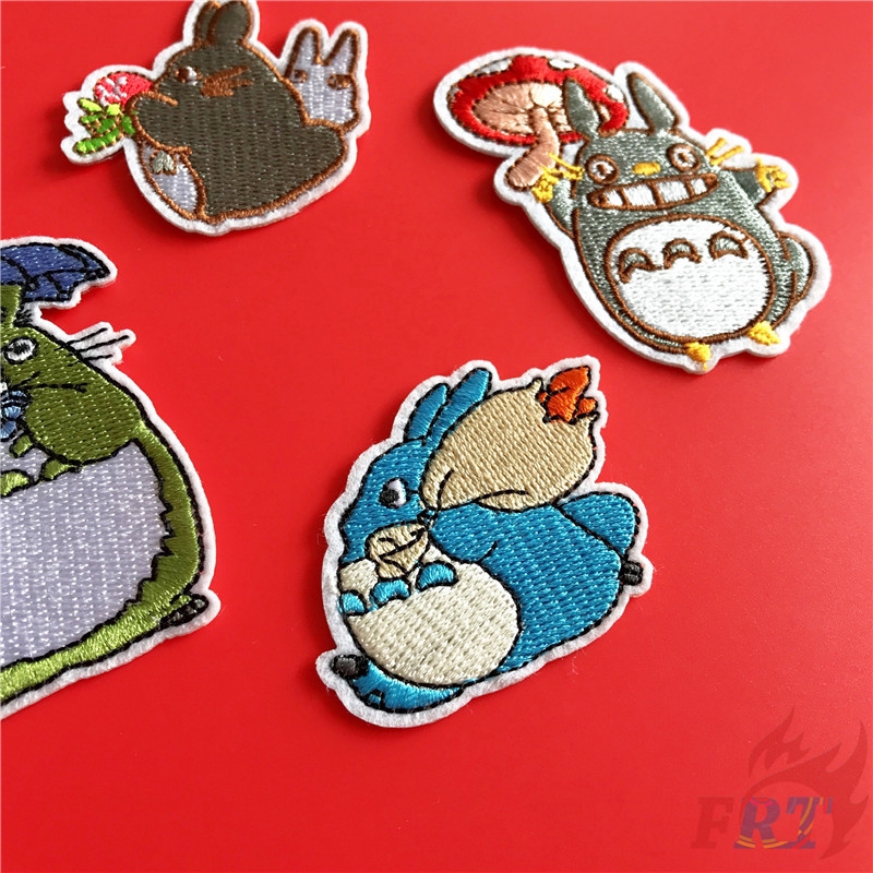 Set 1 / 2 Miếng Vá Quần Áo Hình Totoro Dễ Thương