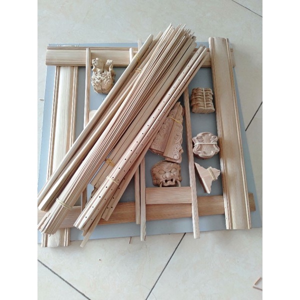 Khung Tự Giáp Vuông Đấu Lá Đề