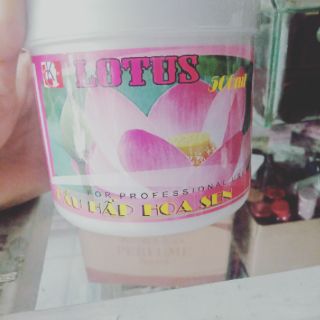 DẦU Ủ TÓC HOA SEN 500G
