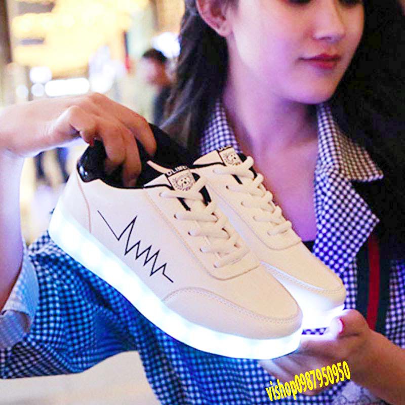 Giày phát sáng màu trắng nhịp tim màu đen phát sáng 7 màu 11 chế độ đèn led cực đẹp (video thật) | BigBuy360 - bigbuy360.vn