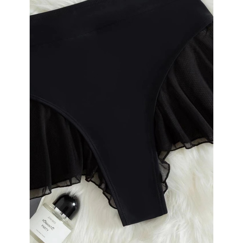 Bộ Đồ Bơi Bikini Phối Bèo Màu Trắng Đen Dành Cho Nữ