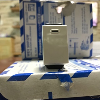 Công tắc 1 chiều Panasonic Wide WEV5001SW