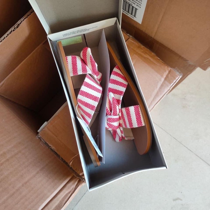 Dép quai chéo A New Day