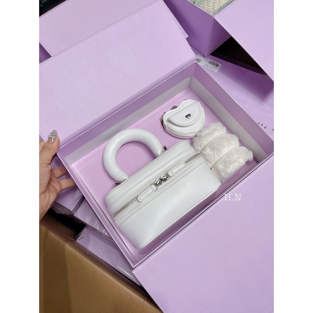 Túi xách nữ set Pe cốp kèm 2 charm ví kèm hộp mới nhất