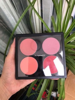 Khay đựng má hồng MAC