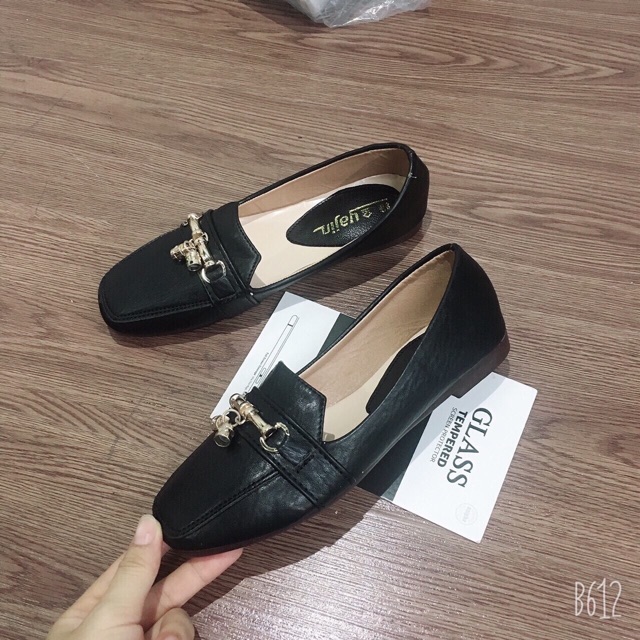 Giày bệt tag chuông