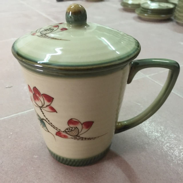 Cốc ( ly) gốm sứ Bát Tràng có nắp
