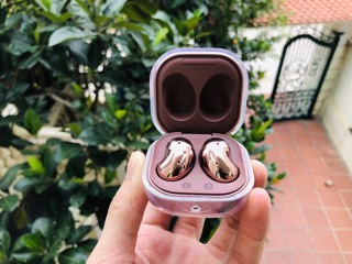 ỐP BẢO VỀ BUDS LIVE TRONG SUỐT