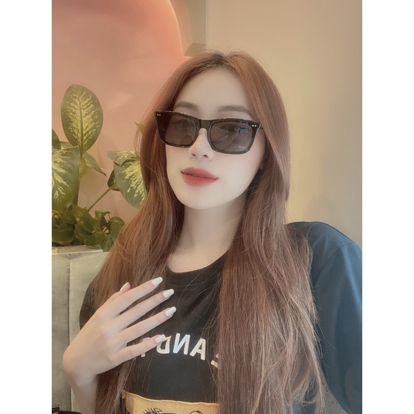 Kính HM chuẩn auth-có mail mua hàng của web chính hãng